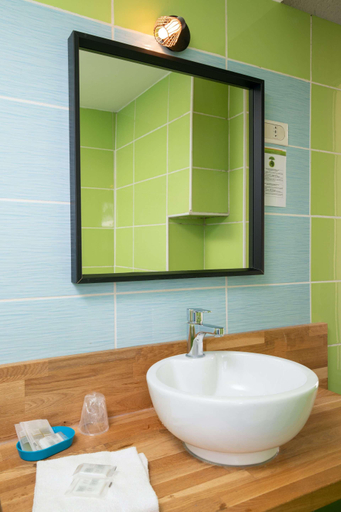 Bathroom 4, Celenya Hôtel, Var