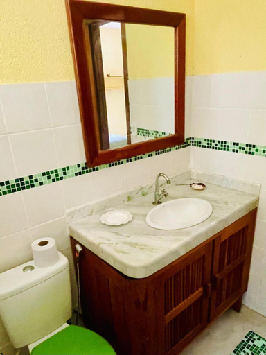 Bathroom 2, Suite Privada Com Varanda, Condominio VilaZion, Arraial D'Ajuda centro, Porto Seguro