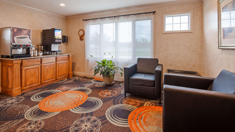 Public Area 2, Surestay By Best Western Cameron, De Kalb