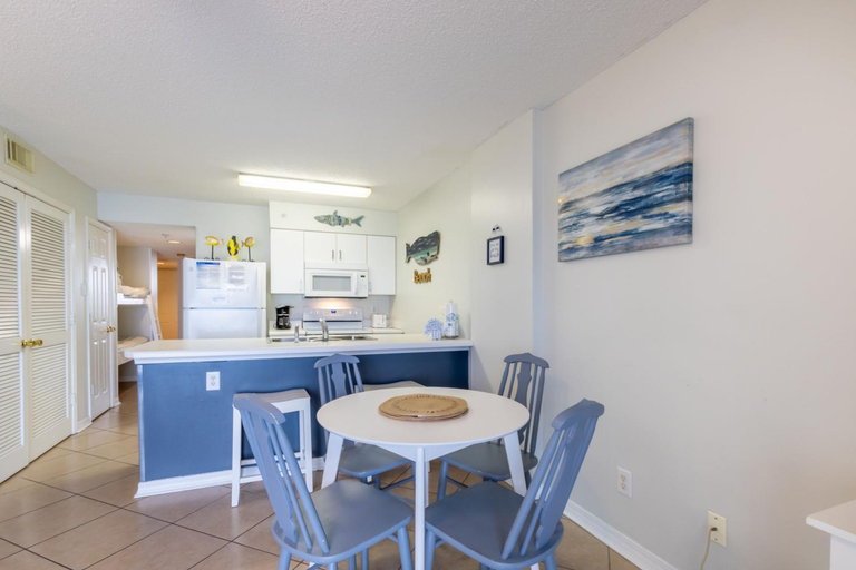 Others 5, Royal Palms Condominiums, Baldwin