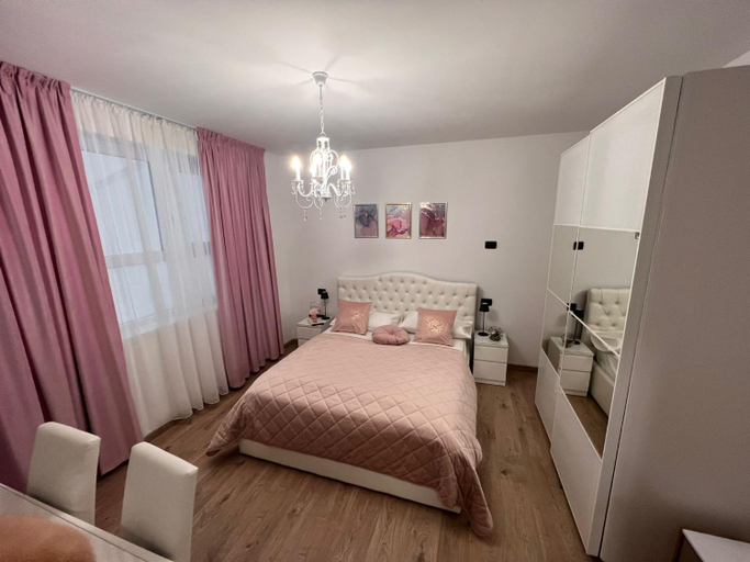 5, Casa Adriana, Brescia