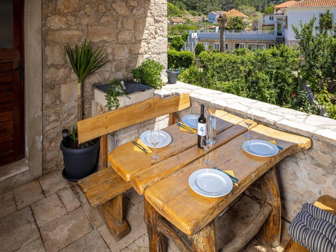 Others 5, Apartment Vela Stiniva with terrace, Jelsa