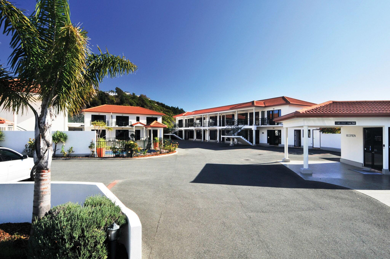 Exterior & Views 2, Palms Motel, Nelson