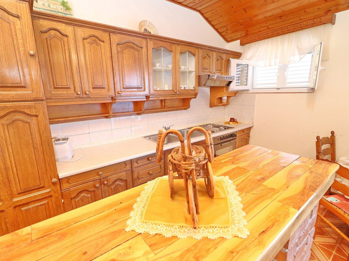 Others 4, Apartments Peselj-One Bedroom Apartment with Balcony and Sea View  2, Smokvica