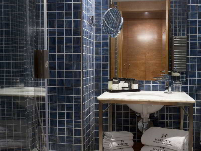 Bathroom 4, Majestic Residence, Barcelona