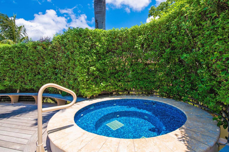 Sport & Beauty 4, Casa Luna 4 - Gated Seaside Village with Shared Pool, Jacquzi, & Beach Cove