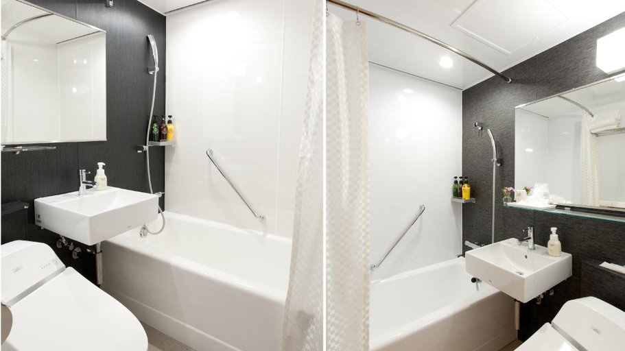 Bathroom 11