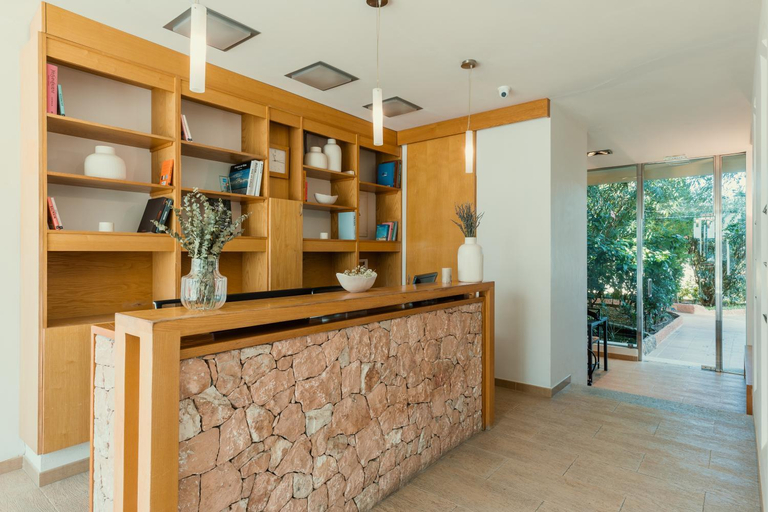 Public Area, Apartamentos Portu Saler, Baleares