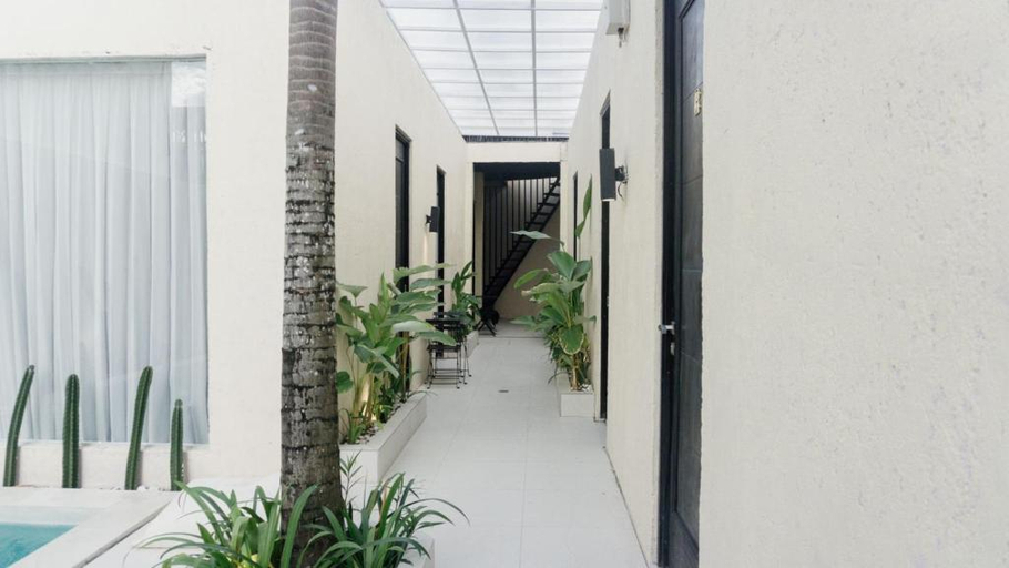 Others 2, Escotel Tempekan Guest House, Badung