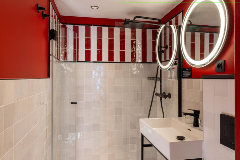 Bathroom 4, Hotel Brady, Paris