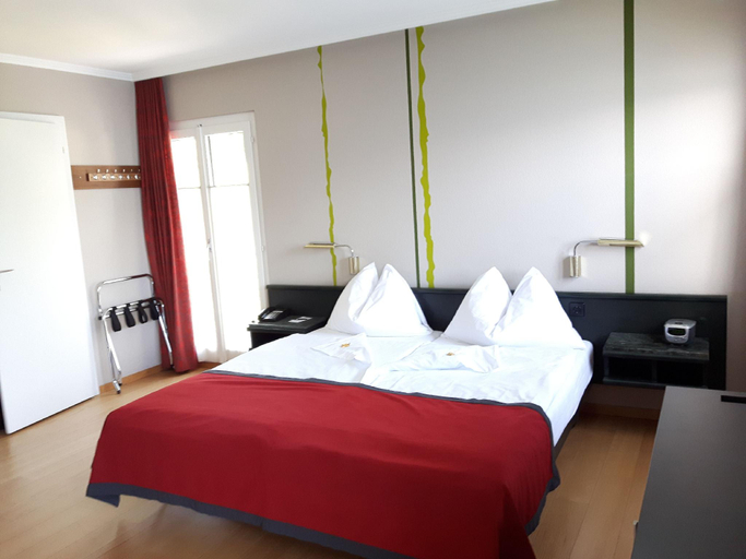 Bedroom 12