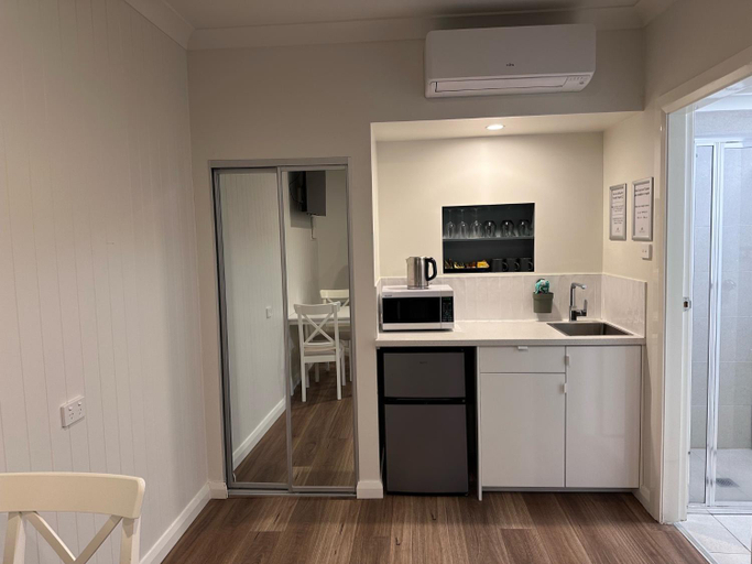 Dining Room 9