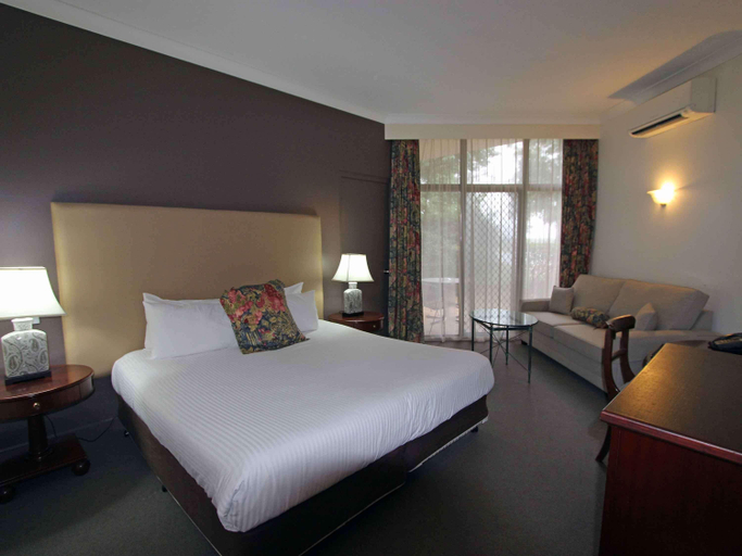 Bedroom 9