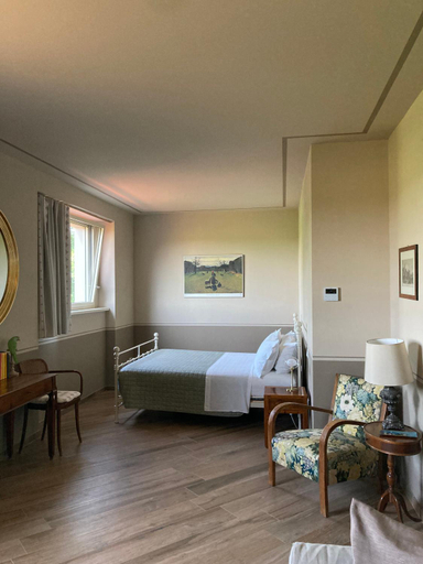 Bedroom 15