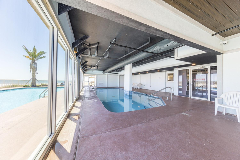 Sport & Beauty 2, Royal Palms Condominiums, Baldwin