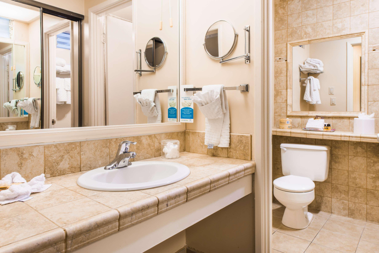 Bathroom, Best Western Plus Pepper Tree Inn, Santa Barbara
