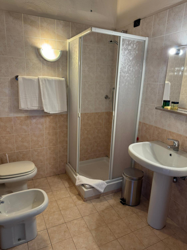 Bathroom 3, Agriturismo Fattoria Gaggio, Varese