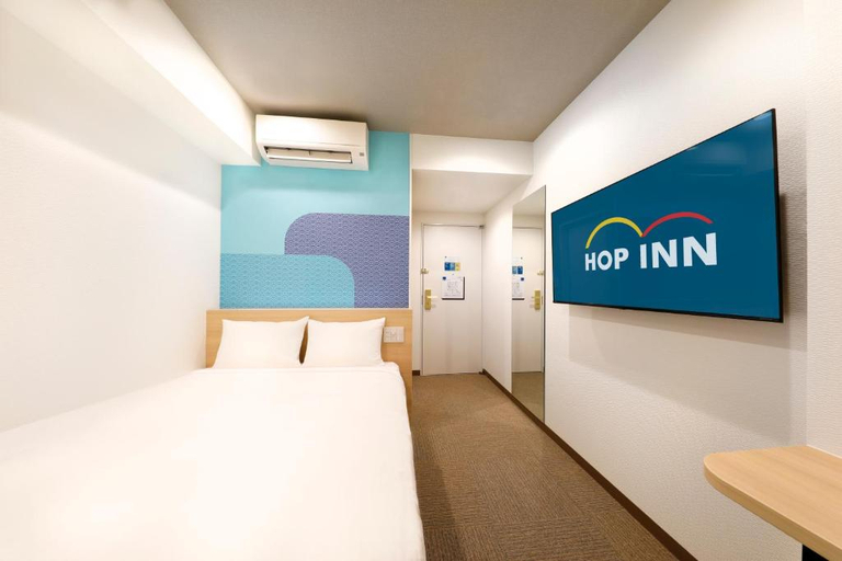 Bedroom 4, Hop Inn Tokyo Iidabashi, Shinjuku