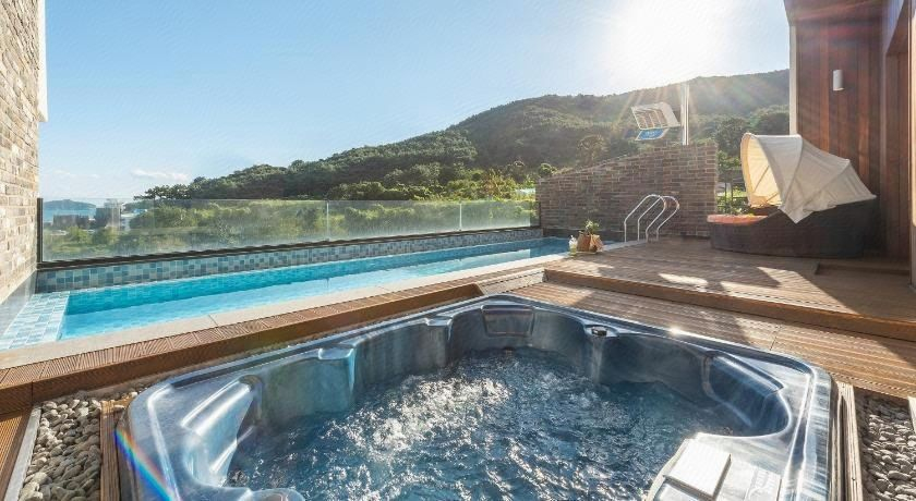 Sport & Beauty, FRIEMILY POOLVILLA HOTEL, Geoje