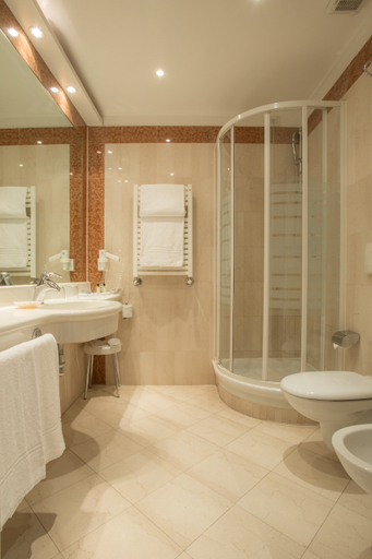 Bathroom 4, The Regency, Sure Hotel Collection by Best Western, Monza and Brianza