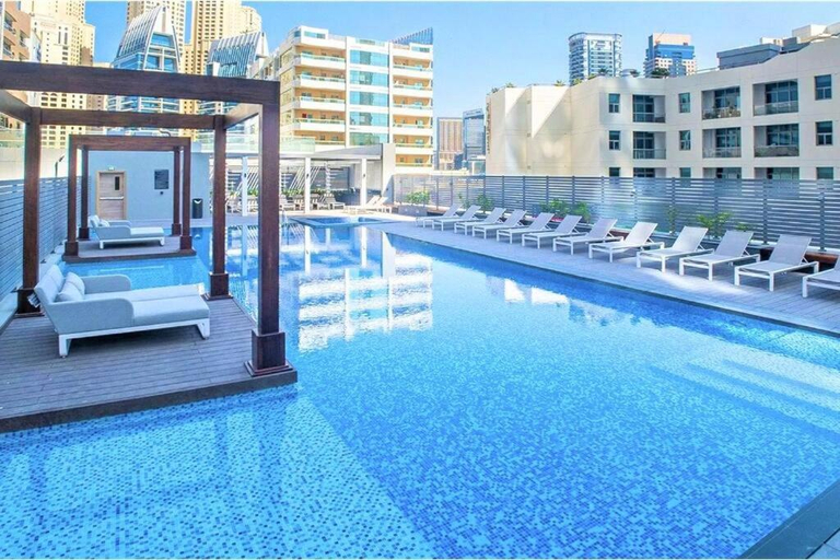 Sport & Beauty, Stunning studio with Balcony with Marina view, Dubai