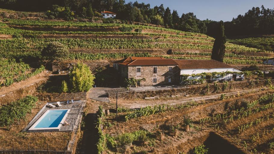 Exterior & Views 1, Quinta de Sobre a Fonte Charming Apartments - traditional winery, Peso da Régua