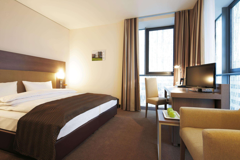 Bedroom 2, IntercityHotel Mannheim, Mannheim