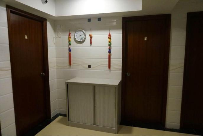 Bathroom 2, Ying Sun Hostel, Kowloon