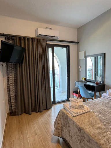Bedroom 3, Kaloniki Rooms & Suites, South Aegean