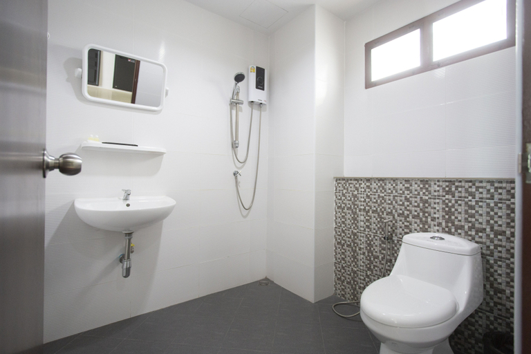Bedroom 3, Triple O Phala Beach, Ban Chang