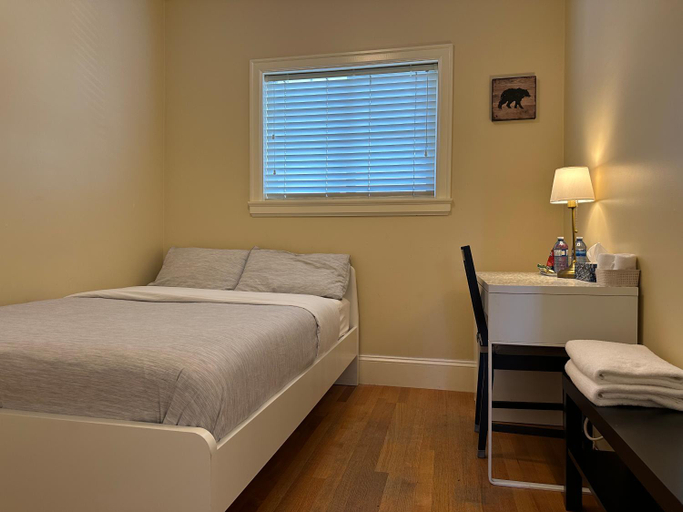 Bedroom 3, Victory House, Greater Vancouver