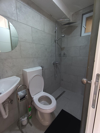 Others 4, Apartmani Ribar