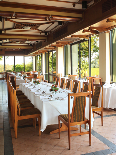 Food & Drinks, Earls Regency Hotel, K.F.G. & G. Korale