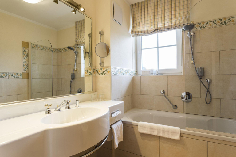 Bathroom 5, Meiser Vital Hotel, Schwäbisch Hall
