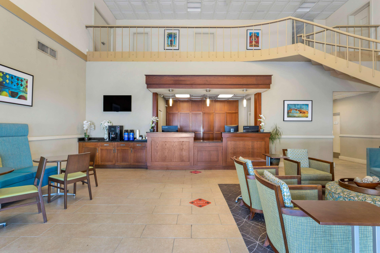 Public Area 3, Best Western Hendersonville Inn, Henderson