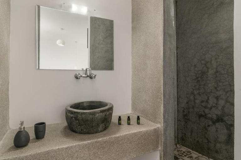 Bathroom 5, Aqua Bay Agia Kyriaki, South Aegean