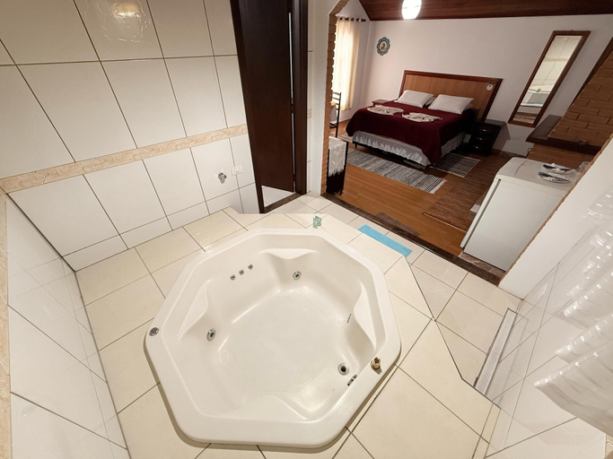 Bathroom 4, Pousada Sol Nascente, Camanducaia