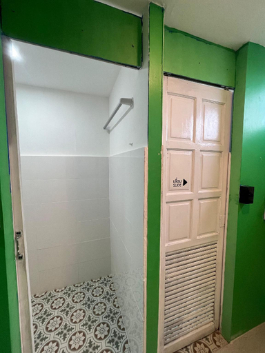 Bathroom 4, DK1HOSTEL, Ko Samui