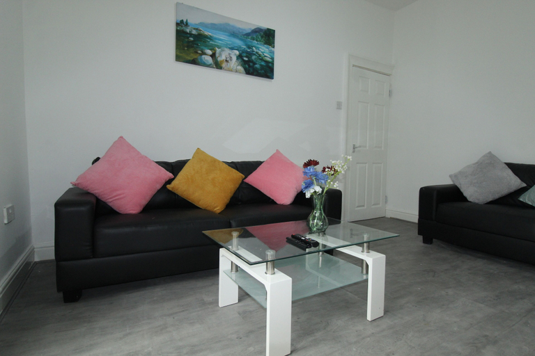Others 4, Sefton House by Smart Corporate Stays, Sefton
