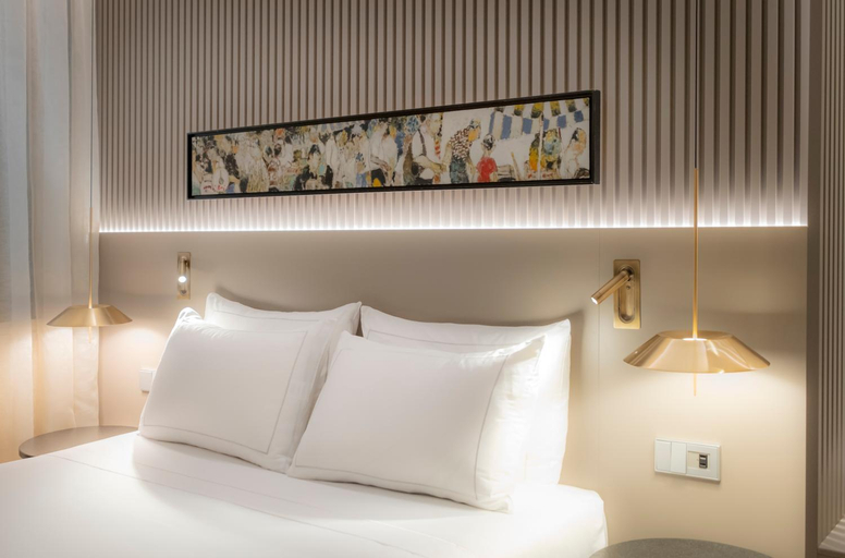 Bedroom 2, Carlemany Girona, Girona