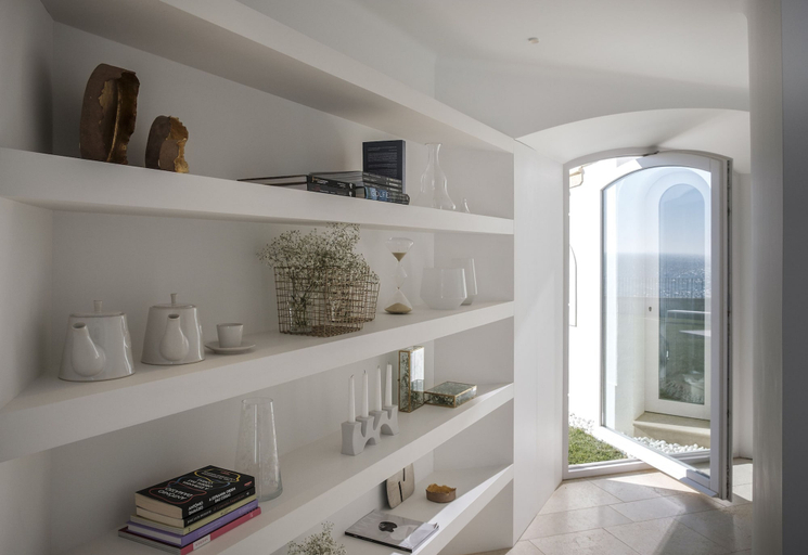 Room 3, Seaview Castle by Cadenzalux, Cascais