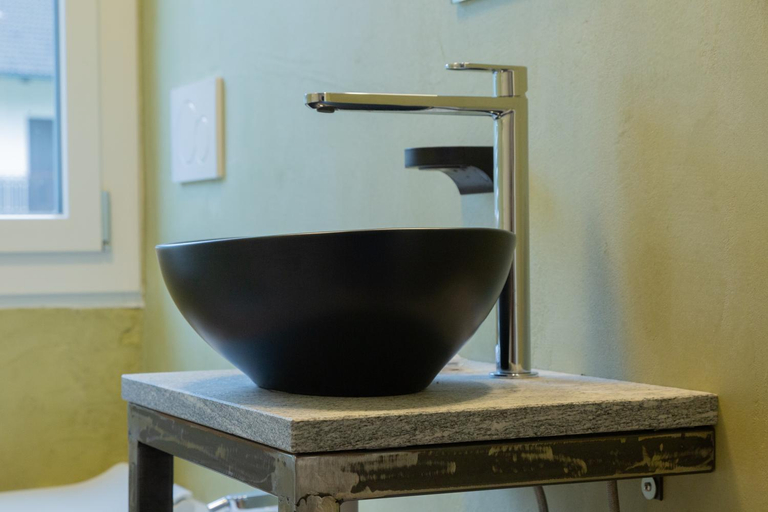 Bathroom 14
