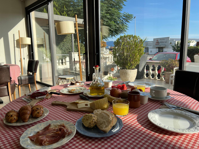 Food & Drinks 5, Hotel & Restaurant Figueres Parc, Girona