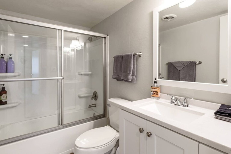 Room 3, Rustic Modern Townhouse Old Town 4 Heated Pools, Maricopa