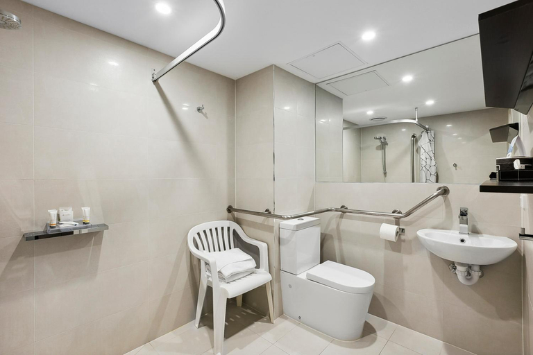Bathroom 3, Quality Hotel Manor, Whitehorse - Nunawading E.