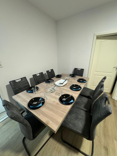 Others 3, Big House I 15 Beds I 8 Sleeping Room I Parking, Minden-Lübbecke