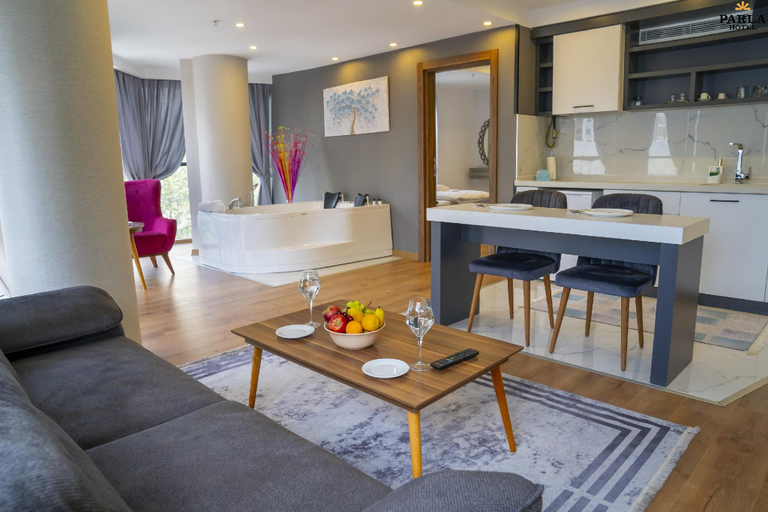 Dining Room 16