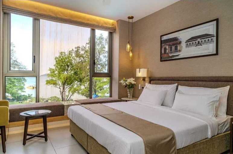 Bedroom 2, River Side Suites at Panjim Gymkhana, North Goa