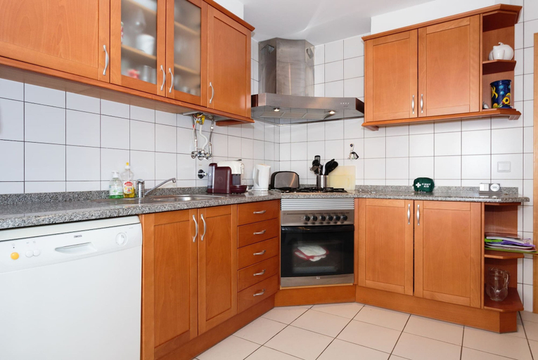 Room 4, 6a Fabrica Velha Beautiful House Pool Walking, Lagoa