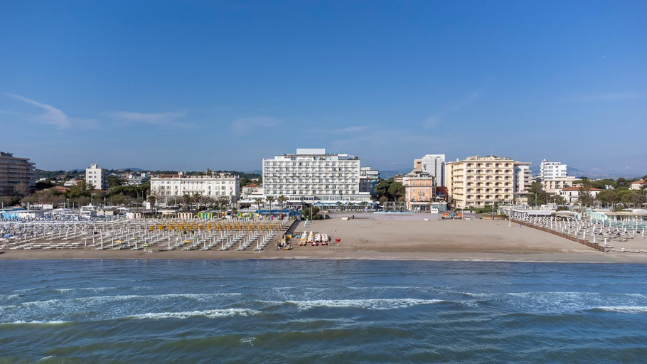 Exterior & Views 2, Hotel Mediterraneo, Rimini